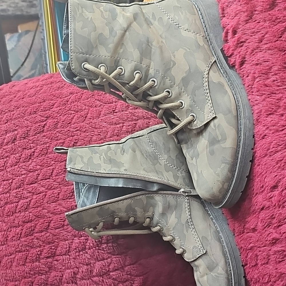 Camo Ankle Boots Size 8 - Picture 2 of 5